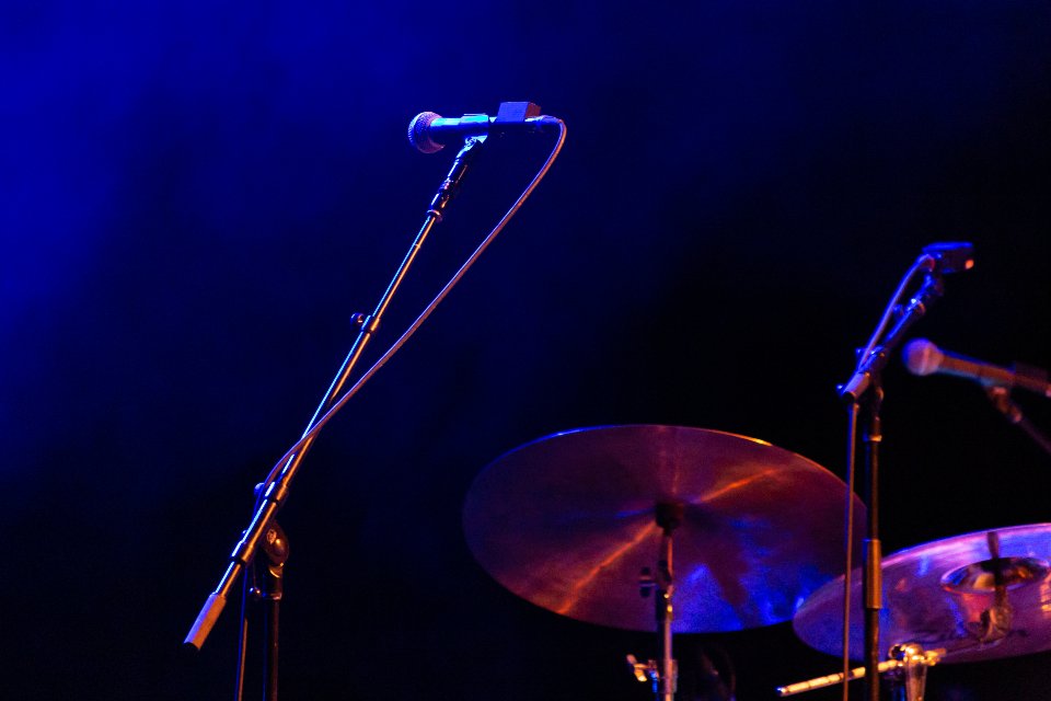 Microphone Drums